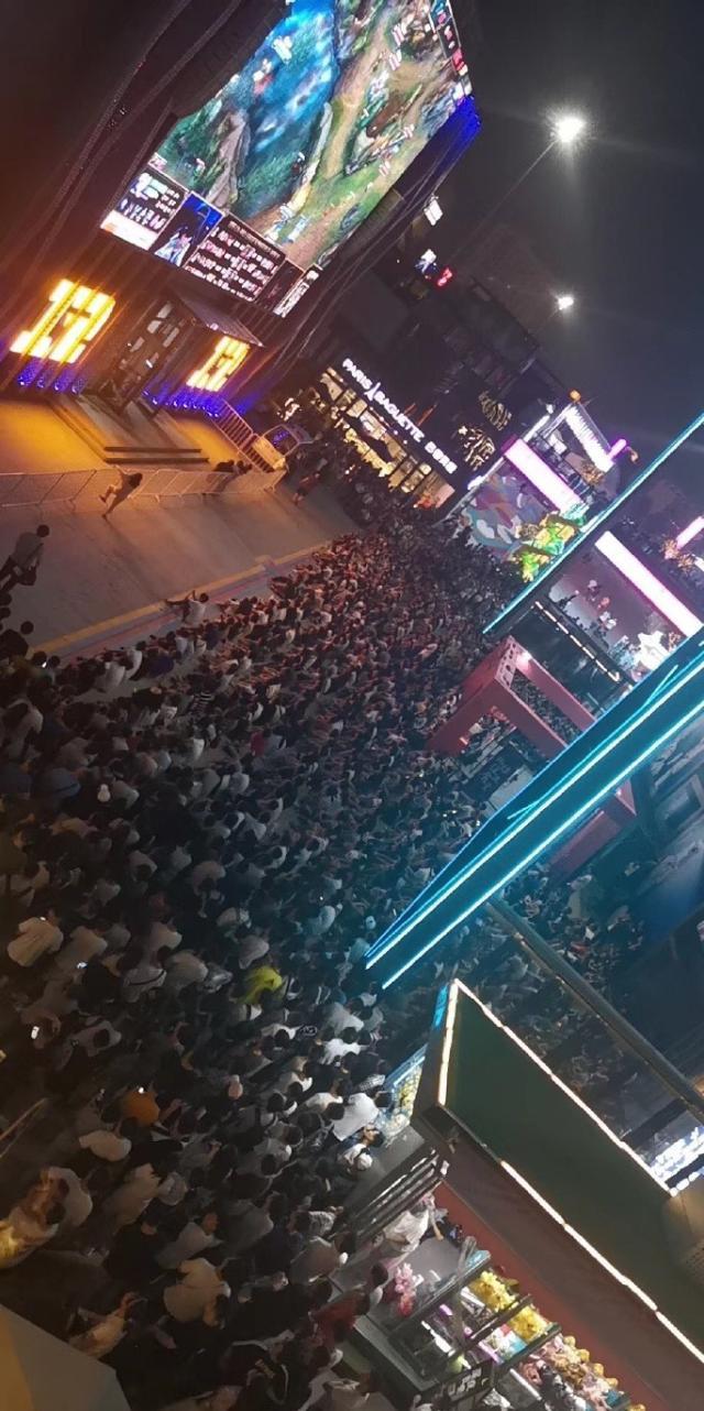 1612794707816098499.jpg 007utADFgy1g5uziwl5qkj30po1hctkr.jpg